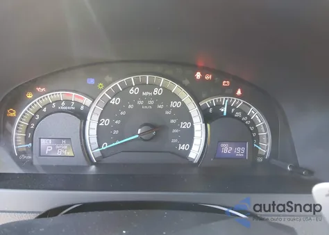 2014 Toyota Camry Se z USA, uszkodzony, nr VIN 4T1BF1FK2EU419498